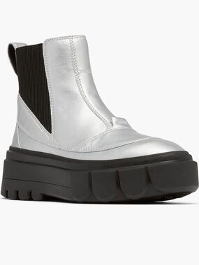 SOREL NIB CARIBOU X Waterproof Platform Chelsea, Metallic Silver, moon boot🌕